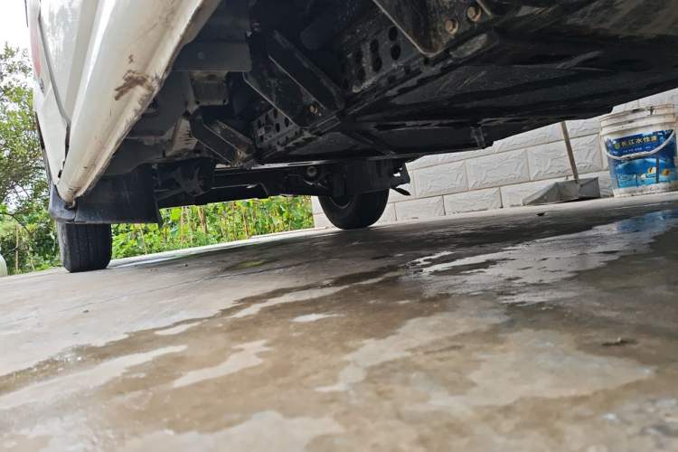 Used Dongfeng Yufeng EM26 2023 Standard Edition 41.472 kWh Henan Lithium Power Chassis Rear Left