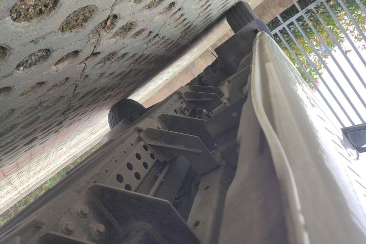 Used Dongfeng Yufeng EM26 2023 Standard Edition 41.472 kWh Henan Lithium Power Chassis Rear Left