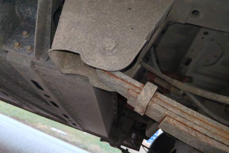 Used Dongfeng Yufeng EM26 2023 Standard Edition 41.472 kWh Henan Lithium Power Chassis Rear Left