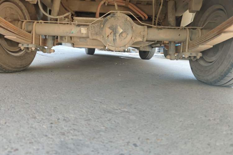 Used Dongfeng Yufeng EM26 2023 Standard Edition 41.472 kWh Henan Lithium Power Chassis Rear
