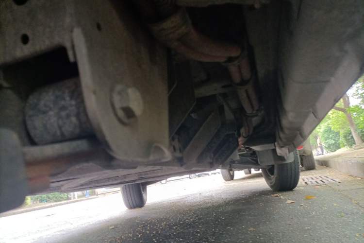 Used Dongfeng Yufeng EM26 2023 Standard Edition 41.472 kWh Henan Lithium Power Chassis Rear Right