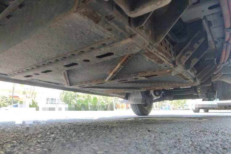 Used Dongfeng Yufeng EM26 2023 Standard Edition 41.472 kWh Henan Lithium Power Chassis Rear Right