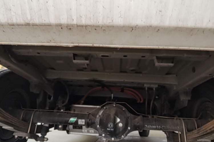 Used Dongfeng Yufeng EM26 2023 Standard Edition 41.472 kWh Henan Lithium Power Chassis Rear