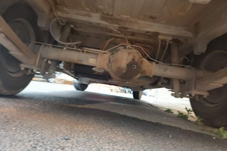 Used Dongfeng Yufeng EM26 2023 Standard Edition 41.472 kWh Henan Lithium Power Chassis Rear