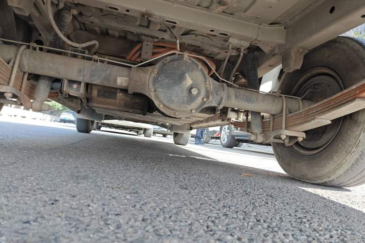 Used Dongfeng Yufeng EM26 2023 Standard Edition 41.472 kWh Henan Lithium Power Chassis Rear