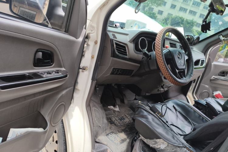 Used Dongfeng Yufeng EM26 2023 High-End Model 41.86 kWh CATL Driver Seat