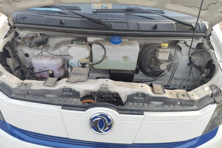 Used Dongfeng Yufeng EM26 2023 Standard Edition 41.472 kWh Henan Lithium Power Engine Bay