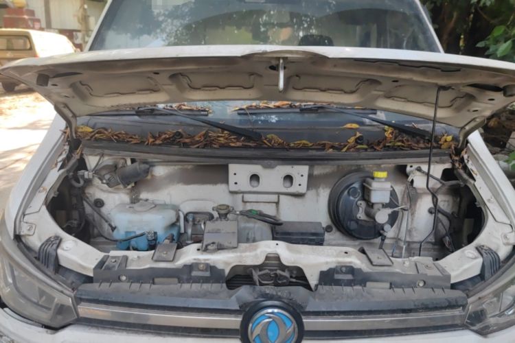 Used Dongfeng Yufeng EM26 2023 Standard Edition 41.472 kWh Henan Lithium Power Engine Bay