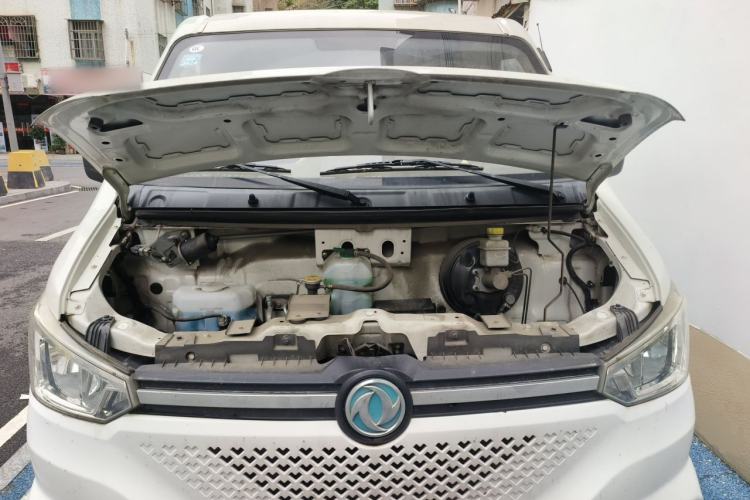 Used Dongfeng Yufeng EM26 2023 High-End Model 41.86 kWh CATL Engine Bay