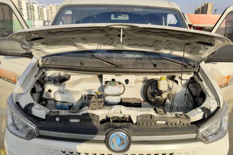Used Dongfeng Yufeng EM26 2023 Standard Edition 41.472 kWh Henan Lithium Power Engine Bay