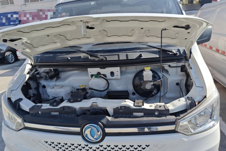 Used Dongfeng Yufeng EM26 2023 High-End Model 41.86 kWh CATL Engine Bay