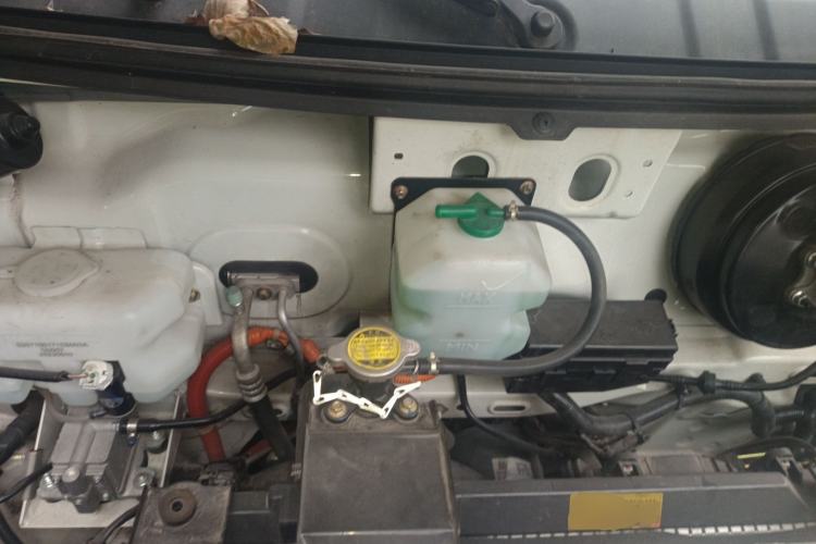 Used Dongfeng Yufeng EM26 2023 Standard Edition 41.472 kWh Henan Lithium Power Engine Bay