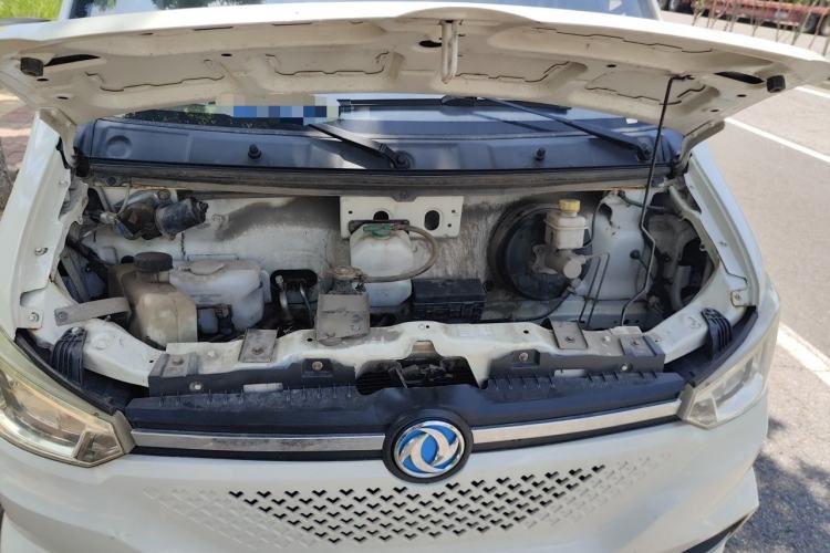 Used Dongfeng Yufeng EM26 2023 Standard Edition 41.472 kWh Henan Lithium Power Engine Bay