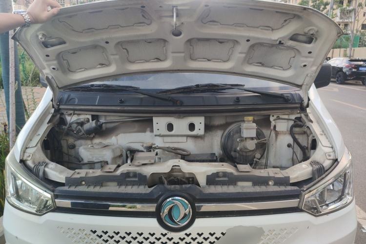 Used Dongfeng Yufeng EM26 2023 Standard Edition 41.472 kWh Henan Lithium Power Engine Bay