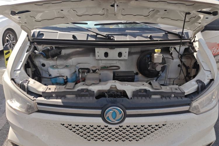 Used Dongfeng Yufeng EM26 2023 Standard Edition 41.472 kWh Henan Lithium Power Engine Bay
