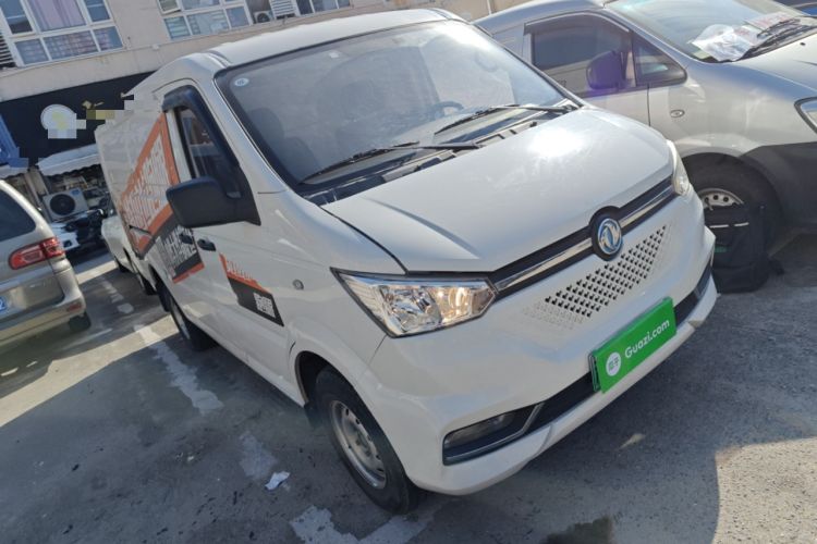 Used Dongfeng Yufeng EM26 2023 High-End Model 41.86 kWh CATL Front Right 45 Deg