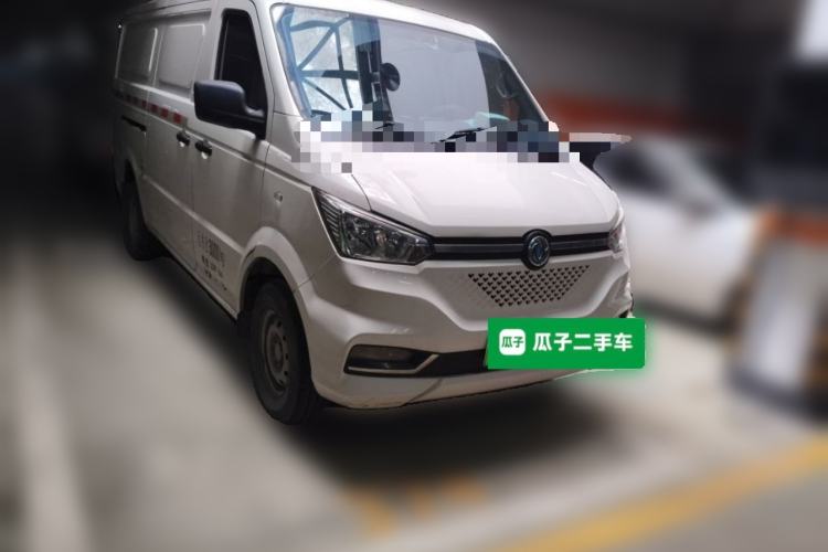 Used Dongfeng Yufeng EM26 2023 High-End Model 41.86 kWh CATL Front Right 45 Deg