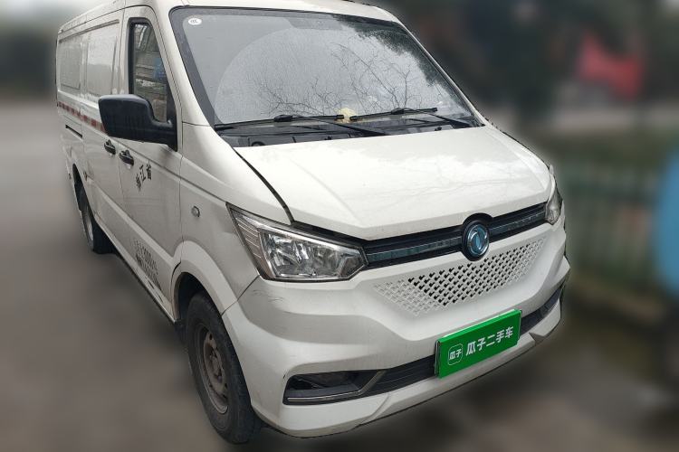 Used Dongfeng Yufeng EM26 2023 High-End Model 41.86 kWh CATL Front Right 45 Deg