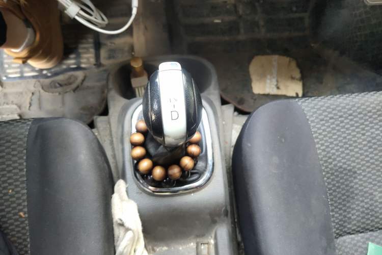 Used Dongfeng Yufeng EM26 2023 High-End Model 41.86 kWh CATL Gear Lever