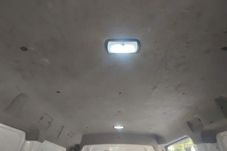 Used Dongfeng Yufeng EM26 2023 Standard Edition 41.472 kWh Henan Lithium Power Headliner