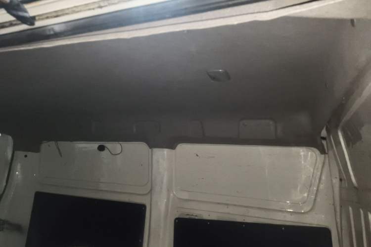 Used Dongfeng Yufeng EM26 2023 Standard Edition 41.472 kWh Henan Lithium Power Headliner