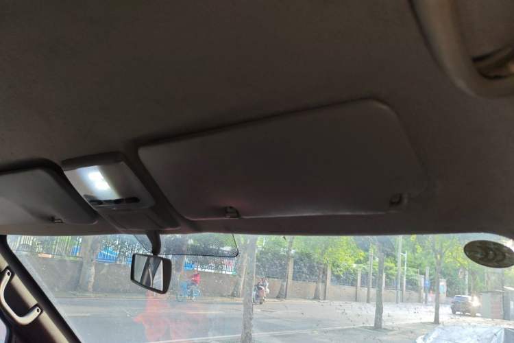 Used Dongfeng Yufeng EM26 2023 Standard Edition 41.472 kWh Henan Lithium Power Headliner