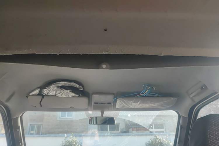 Used Dongfeng Yufeng EM26 2023 Standard Edition 41.472 kWh Henan Lithium Power Headliner