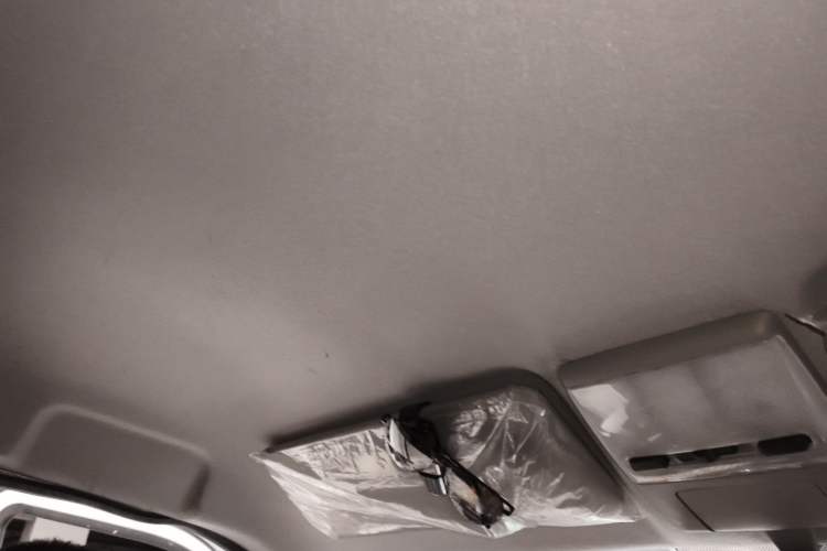 Used Dongfeng Yufeng EM26 2023 High-End Model 41.86 kWh CATL Headliner