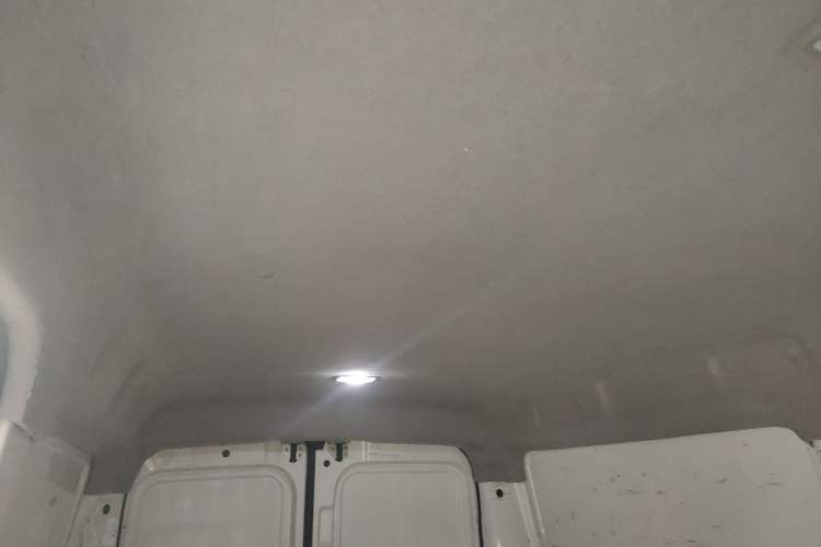 Used Dongfeng Yufeng EM26 2023 High-End Model 41.86 kWh CATL Headliner