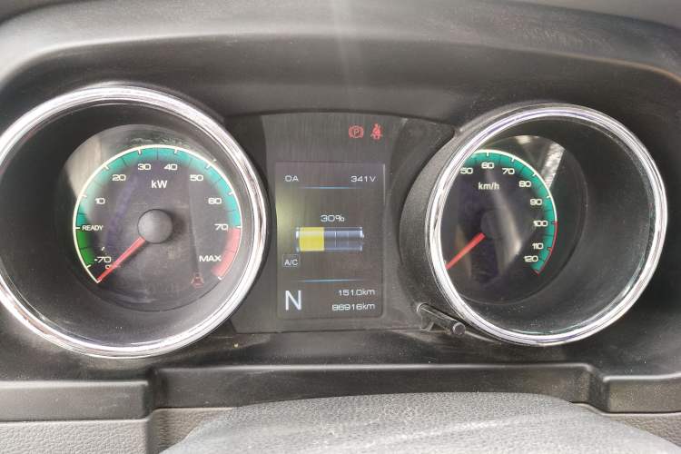 Used Dongfeng Yufeng EM26 2023 High-End Model 41.86 kWh CATL Instrument Cluster