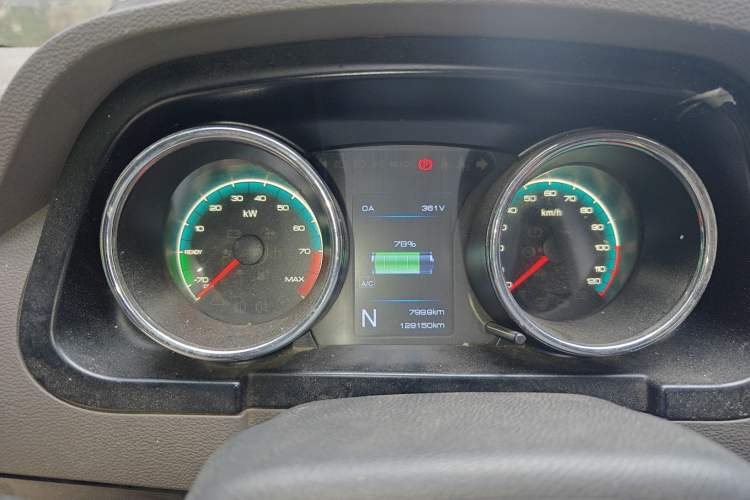 Used Dongfeng Yufeng EM26 2023 Standard Edition 41.472 kWh Henan Lithium Power Instrument Cluster