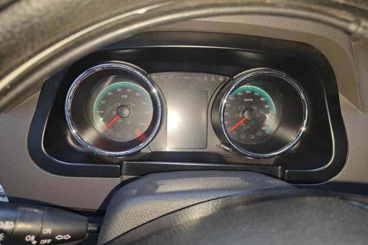 Used Dongfeng Yufeng EM26 2023 High-End Model 41.86 kWh CATL Instrument Cluster