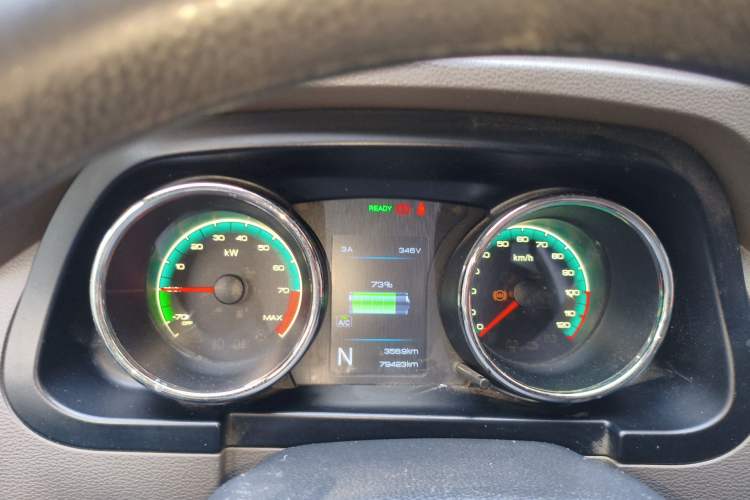 Used Dongfeng Yufeng EM26 2023 High-End Model 41.86 kWh CATL Instrument Cluster