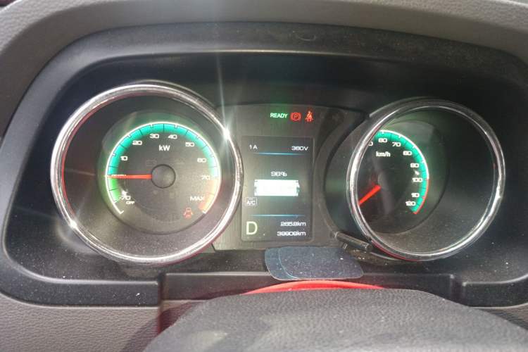 Used Dongfeng Yufeng EM26 2023 Standard Edition 41.472 kWh Henan Lithium Power Instrument Cluster
