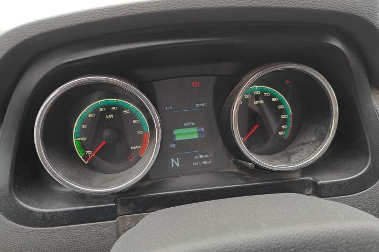 Used Dongfeng Yufeng EM26 2023 Standard Edition 41.472 kWh Henan Lithium Power Instrument Cluster