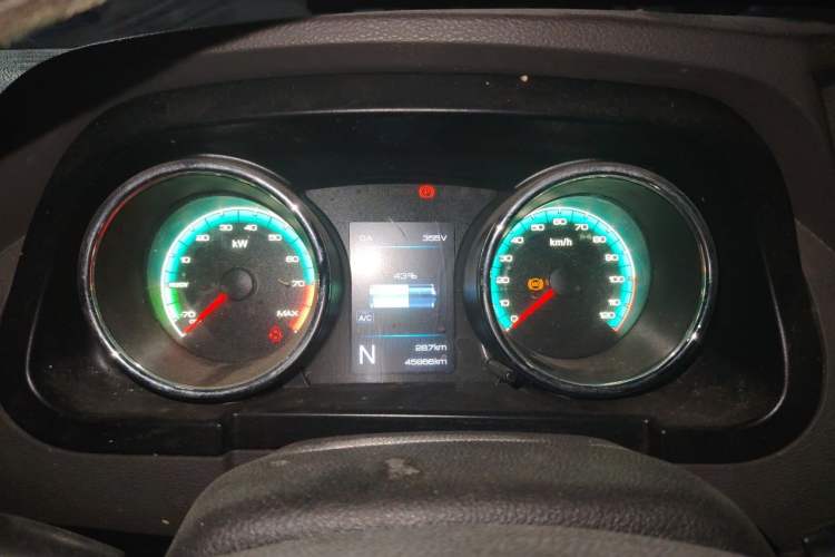 Used Dongfeng Yufeng EM26 2023 Standard Edition 41.472 kWh Henan Lithium Power Instrument Cluster