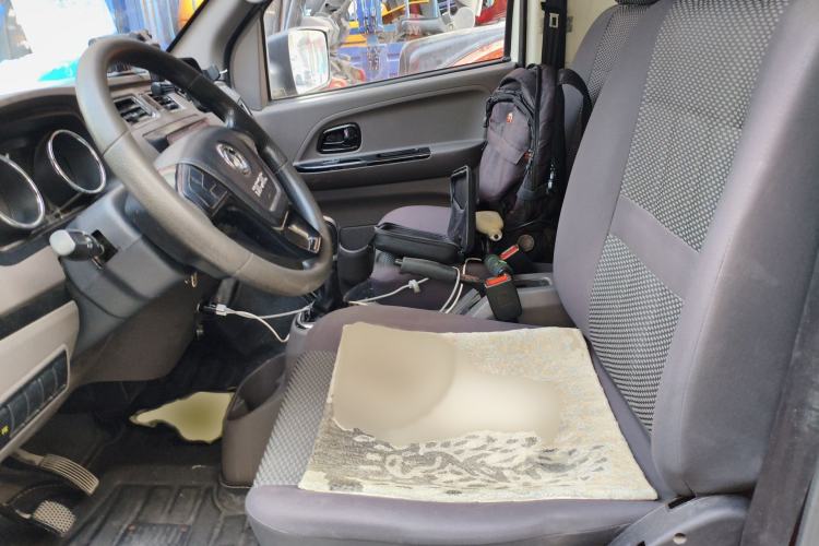 Used Dongfeng Yufeng EM26 2023 High-End Model 41.86 kWh CATL Left Front Seat