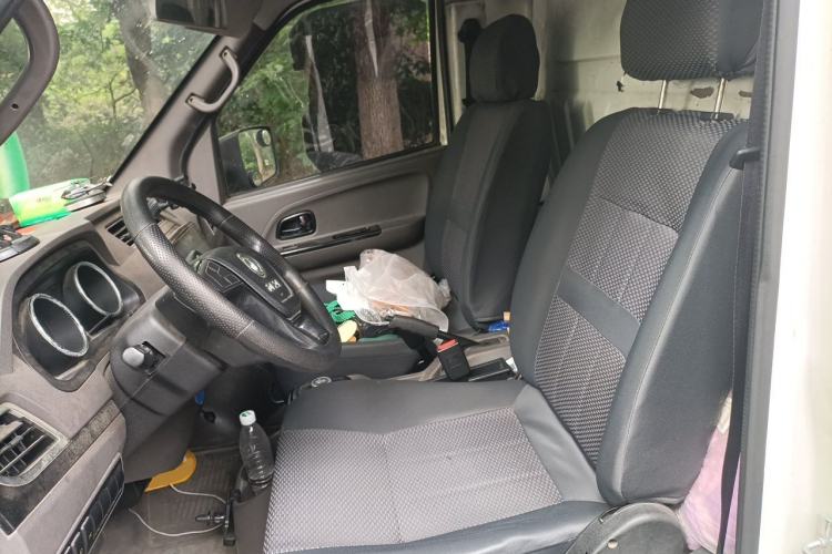 Used Dongfeng Yufeng EM26 2023 Standard Edition 41.472 kWh Henan Lithium Power Left Front Seat
