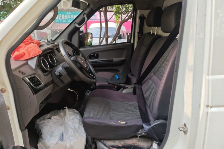 Used Dongfeng Yufeng EM26 2023 Standard Edition 41.472 kWh Henan Lithium Power Left Front Seat