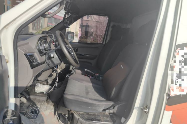 Used Dongfeng Yufeng EM26 2023 Standard Edition 41.472 kWh Henan Lithium Power Left Front Seat