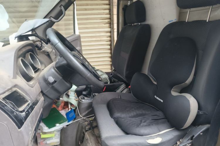 Used Dongfeng Yufeng EM26 2023 Standard Edition 41.472 kWh Henan Lithium Power Left Front Seat