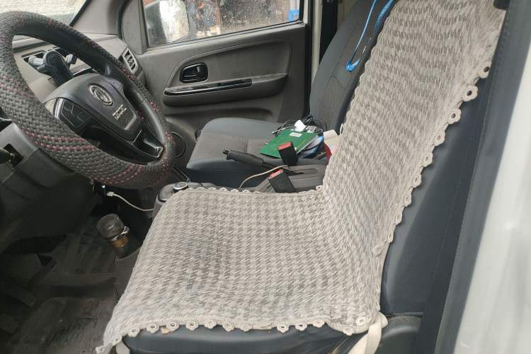 Used Dongfeng Yufeng EM26 2023 High-End Model 41.86 kWh CATL Left Front Seat