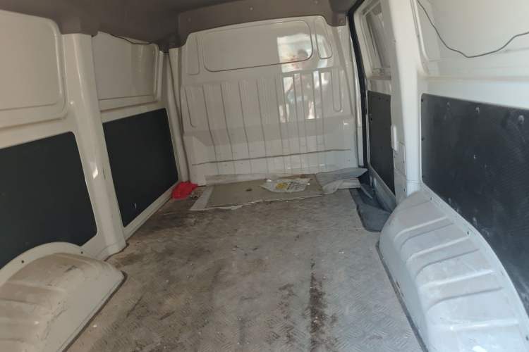 Used Dongfeng Yufeng EM26 2023 Standard Edition 41.472 kWh Henan Lithium Power Left Rear Seat