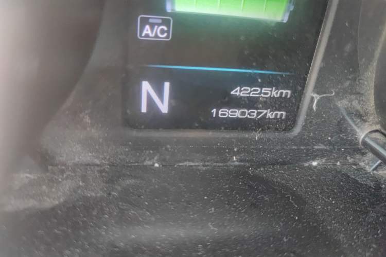 Used Dongfeng Yufeng EM26 2023 Standard Edition 41.472 kWh Henan Lithium Power Odometer Close Up