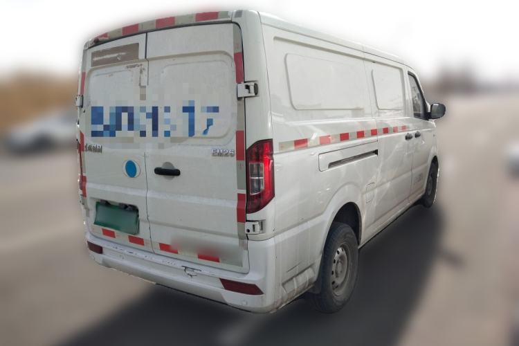 Used Dongfeng Yufeng EM26 2023 High-End Model 41.86 kWh CATL Rear Right 45 Deg