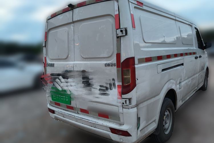 Used Dongfeng Yufeng EM26 2023 High-End Model 41.86 kWh CATL Rear Right 45 Deg