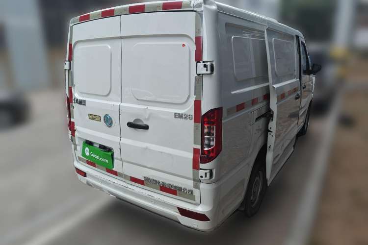 Used Dongfeng Yufeng EM26 2023 High-End Model 41.86 kWh CATL Rear Right 45 Deg