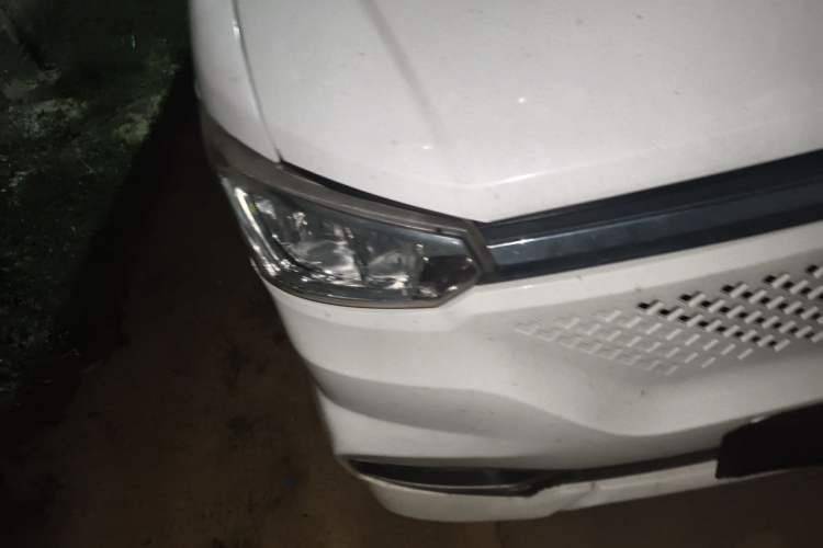 Used Dongfeng Yufeng EM26 2023 Standard Edition 41.472 kWh Henan Lithium Power Right Front Headlight
