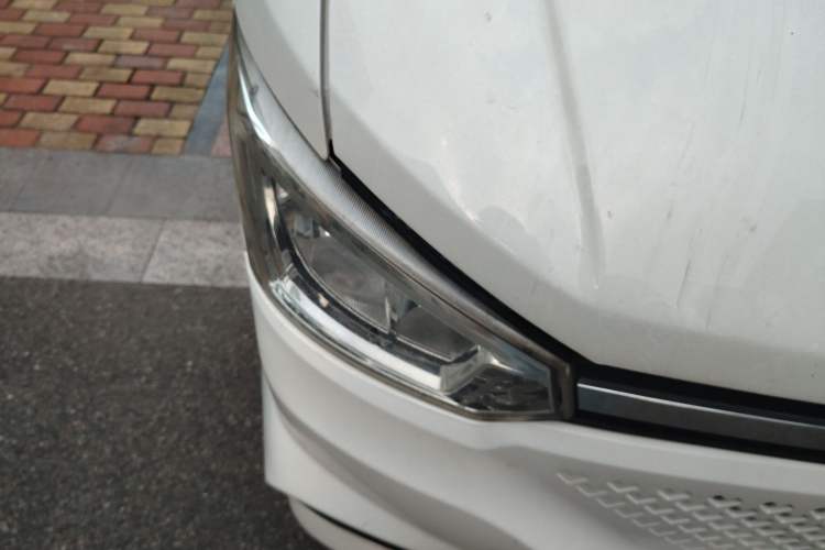 Used Dongfeng Yufeng EM26 2023 Standard Edition 41.472 kWh Henan Lithium Power Right Front Headlight