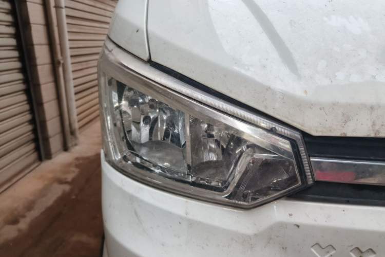 Used Dongfeng Yufeng EM26 2023 Standard Edition 41.472 kWh Henan Lithium Power Right Front Headlight